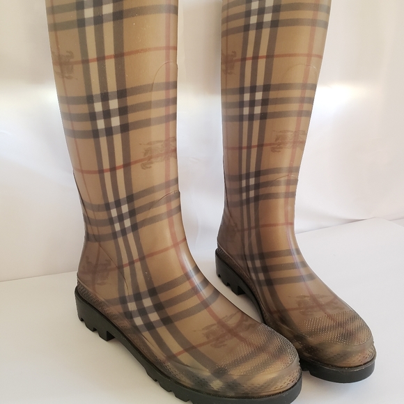 Burberry Shoes - BURBERRY Nova Check Tall Rainboots sz 9.5